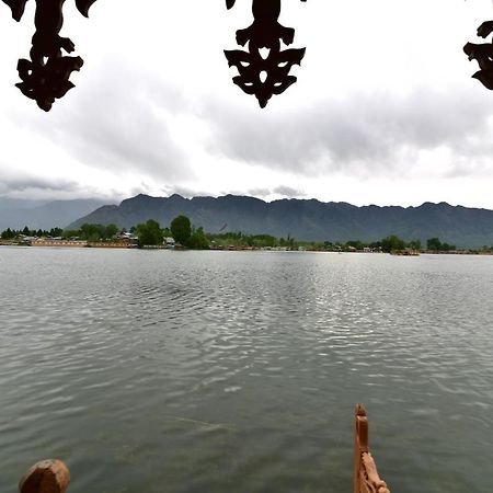 Wangnoo Worth Houseboats Srīnagar Exterior foto